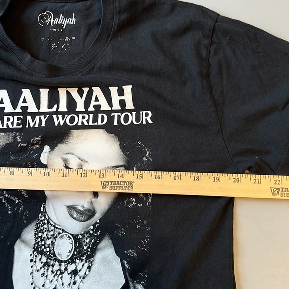 Aaliyah Black Graphic T-Shirt Tour 1997 - Picture 6 of 6